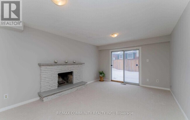 Photo du bâtiment - 58 Rainbow Ridge Ave