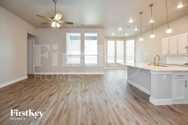 Building Photo - 1609 San Donato Ln
