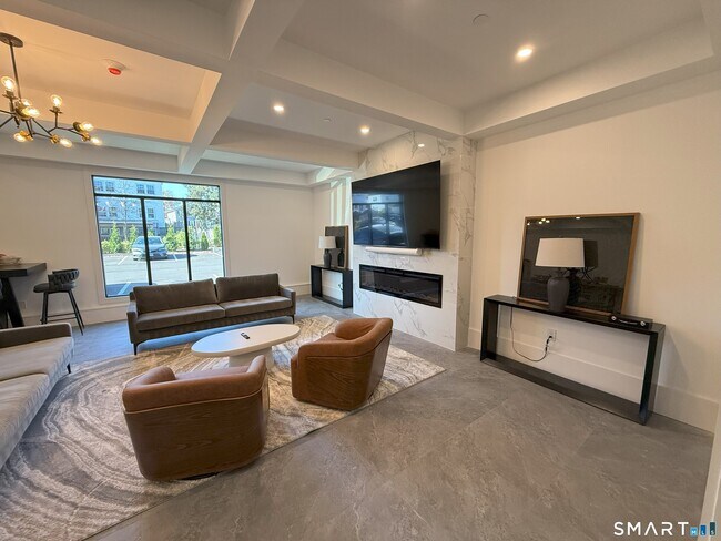 Building Photo - 211 Ferry Blvd