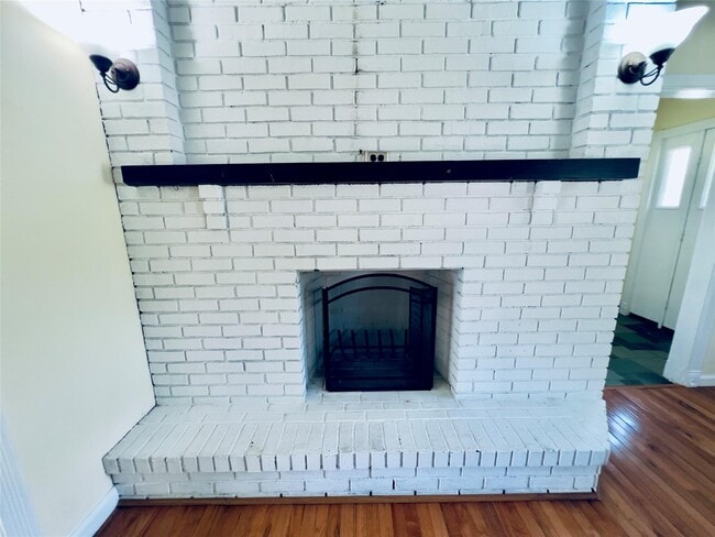 Building Photo - 1133 NY-311