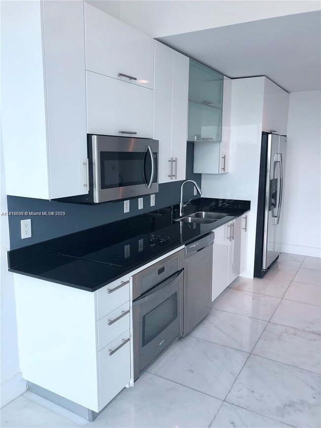 Building Photo - 60 SW 13th St