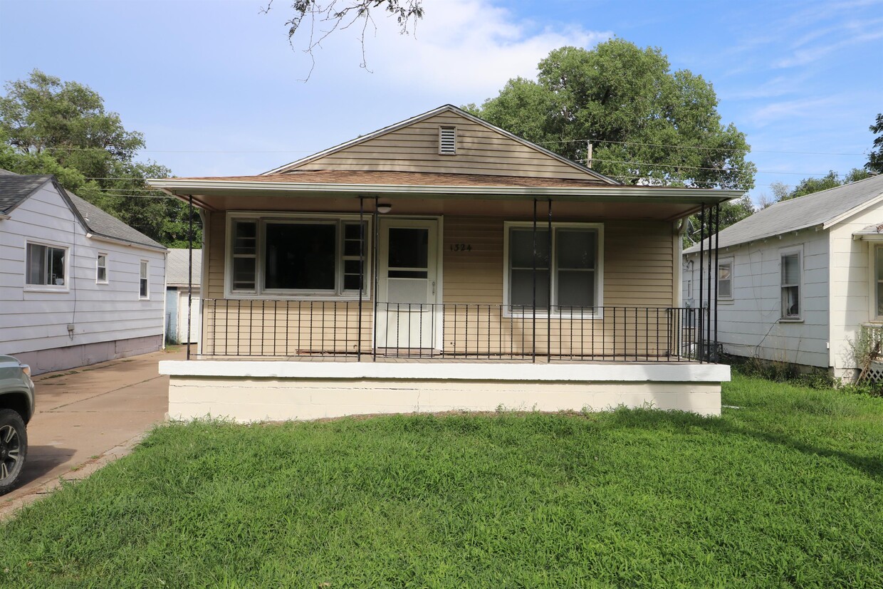 Primary Photo - 1324 N 5th St