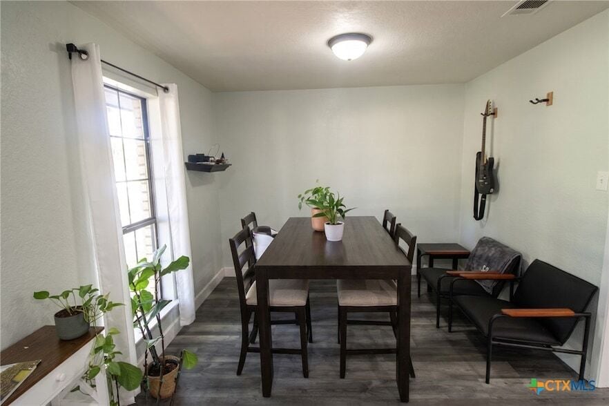 Building Photo - 1707 Antelope Trl