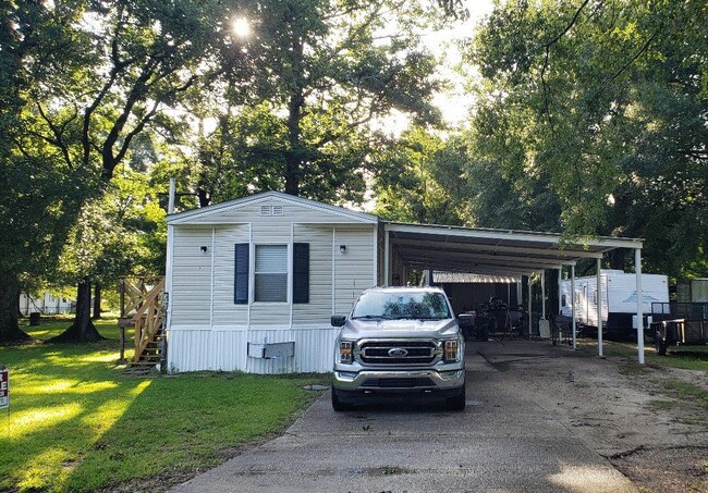 Building Photo - 15064 W Beaver Dr
