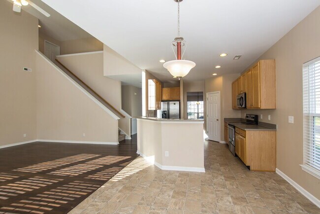 Foto del edificio - 7205 Sandown Ct