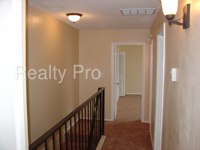 Building Photo - 52 Calle Monte Aplanado NW