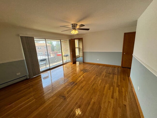 Foto del edificio - 3014 W 59th St