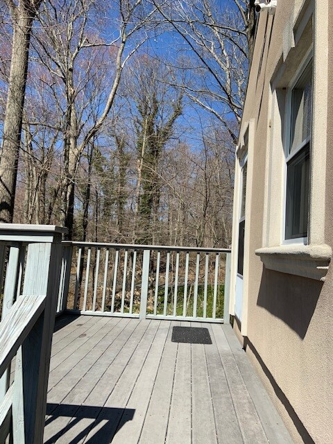 Building Photo - 166 Blackwood Ln