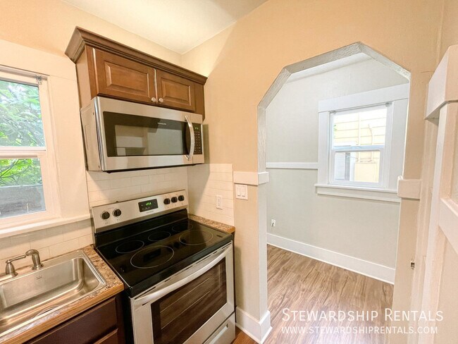 Foto del edificio - 2024 Emerald St