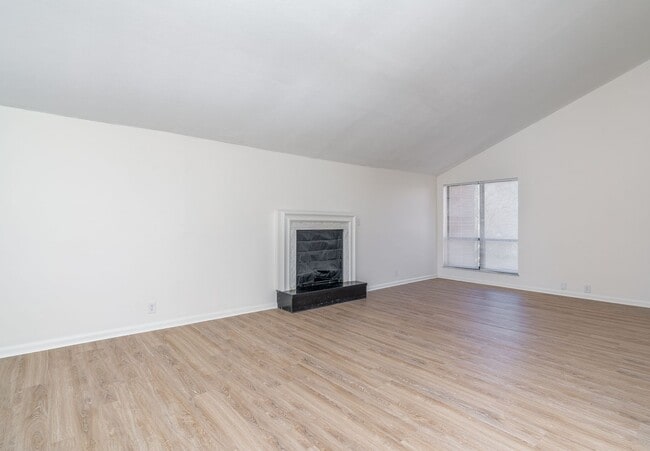 Interior Photo - Bexley House