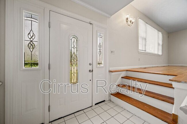 Building Photo - 3 Towler Dr