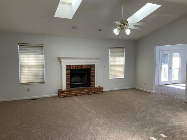 Foto del edificio - 1829 Spruce Hill Dr