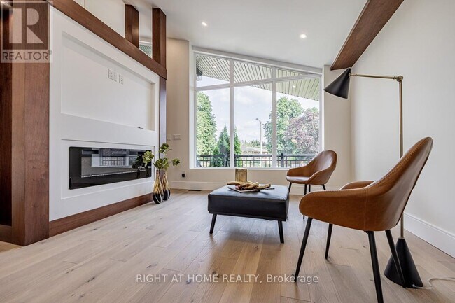 Photo du bâtiment - 690 Hillman Crescent