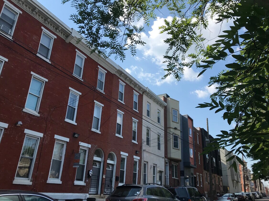 1422 N Willington St Unit 2, Philadelphia, PA 19121 Apartments in