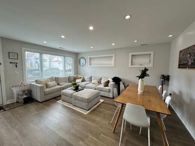Foto del edificio - 4222 N Bernard St