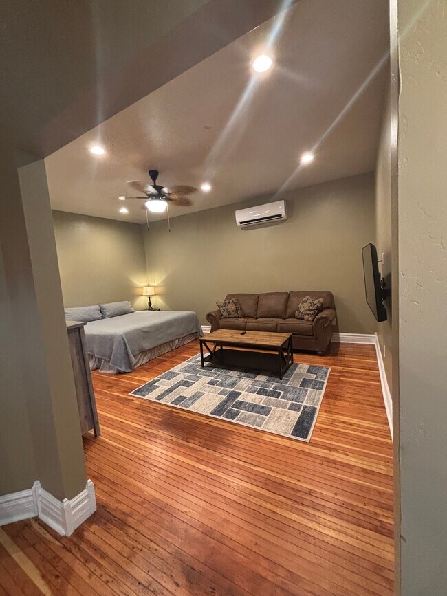 Foto del edificio - 1309 Michigan Ave