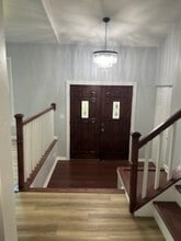 Building Photo - 160 Camelot Way