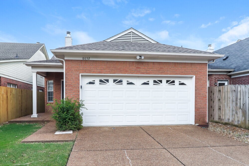 Foto principal - 8652 Eagle View Dr