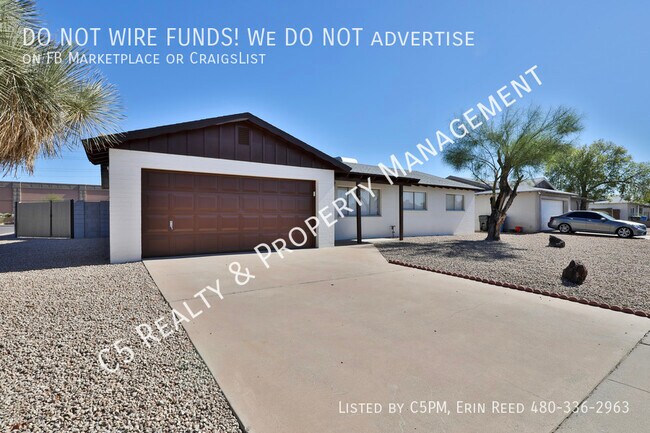 Foto del edificio - 13447 N 31st Dr