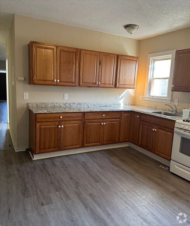 Building Photo - 440 Dixwell Ave