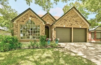 Building Photo - 10612 Watchful Fox Dr