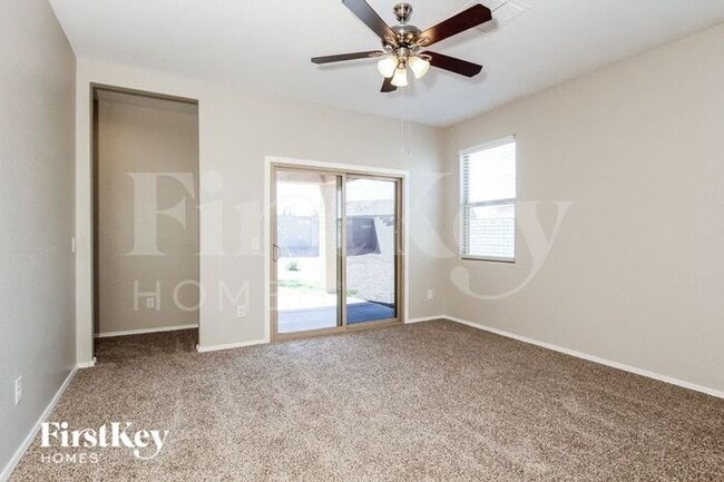 Building Photo - 8492 S 256th Dr
