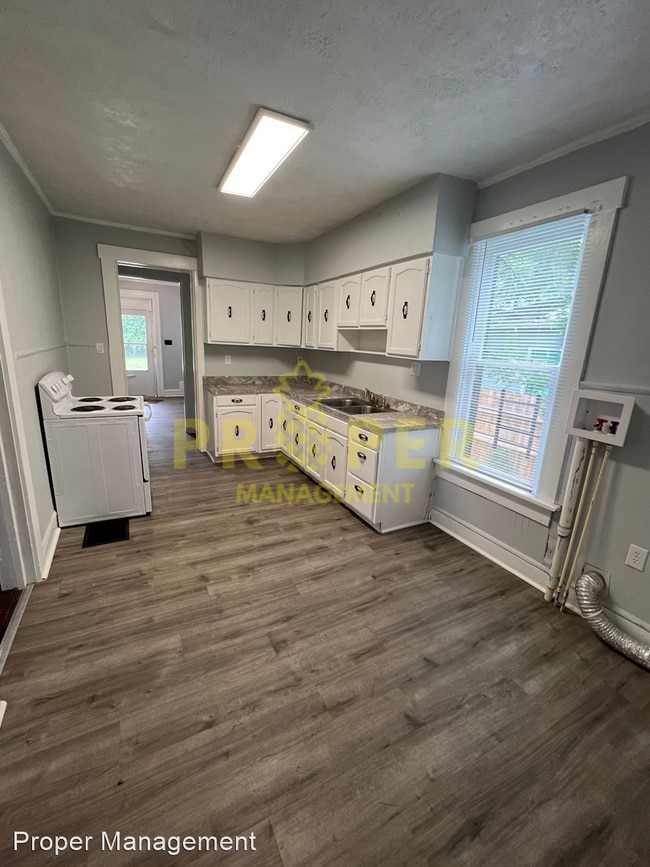 Foto del edificio - 3 br, 1 bath House - 11 Wroe Ave