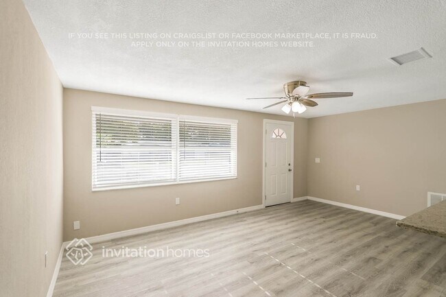 Building Photo - 10821 Manchester Rd