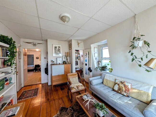 Foto del edificio - 379 Windsor St