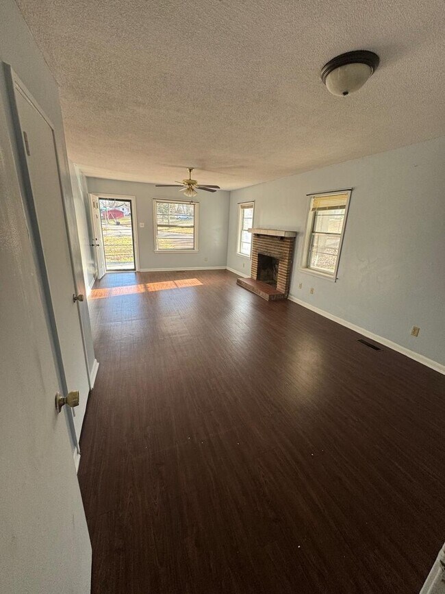 Foto del edificio - Newly Renovated Home in Florence!!