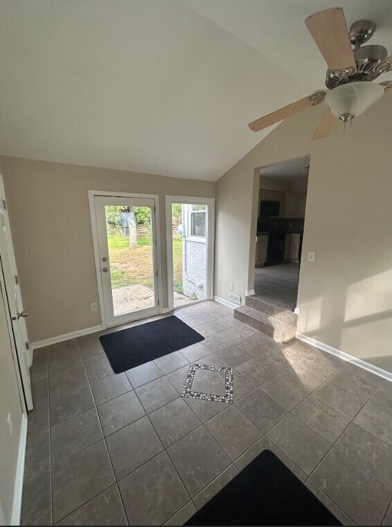 Foto del edificio - 2245 Pinewood Dr