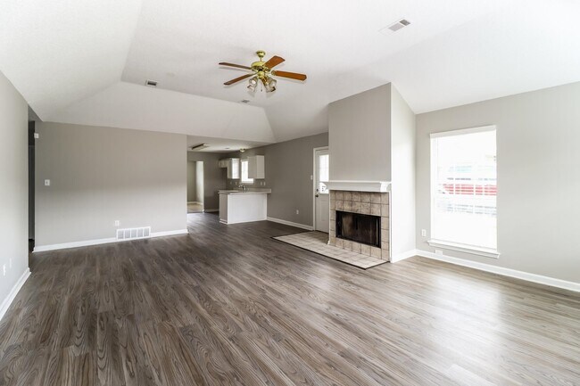 Building Photo - 4550 Cedargreen Cove