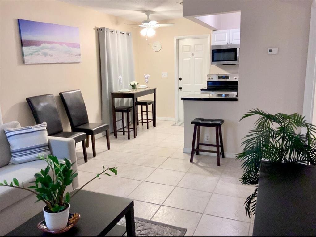 Foto principal - 615 NW 18th St