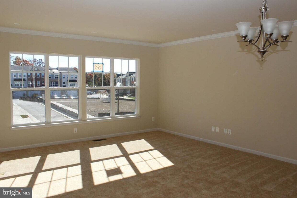 25347 Sackwheat Square, Chantilly, VA 20152 Townhouse for Rent in