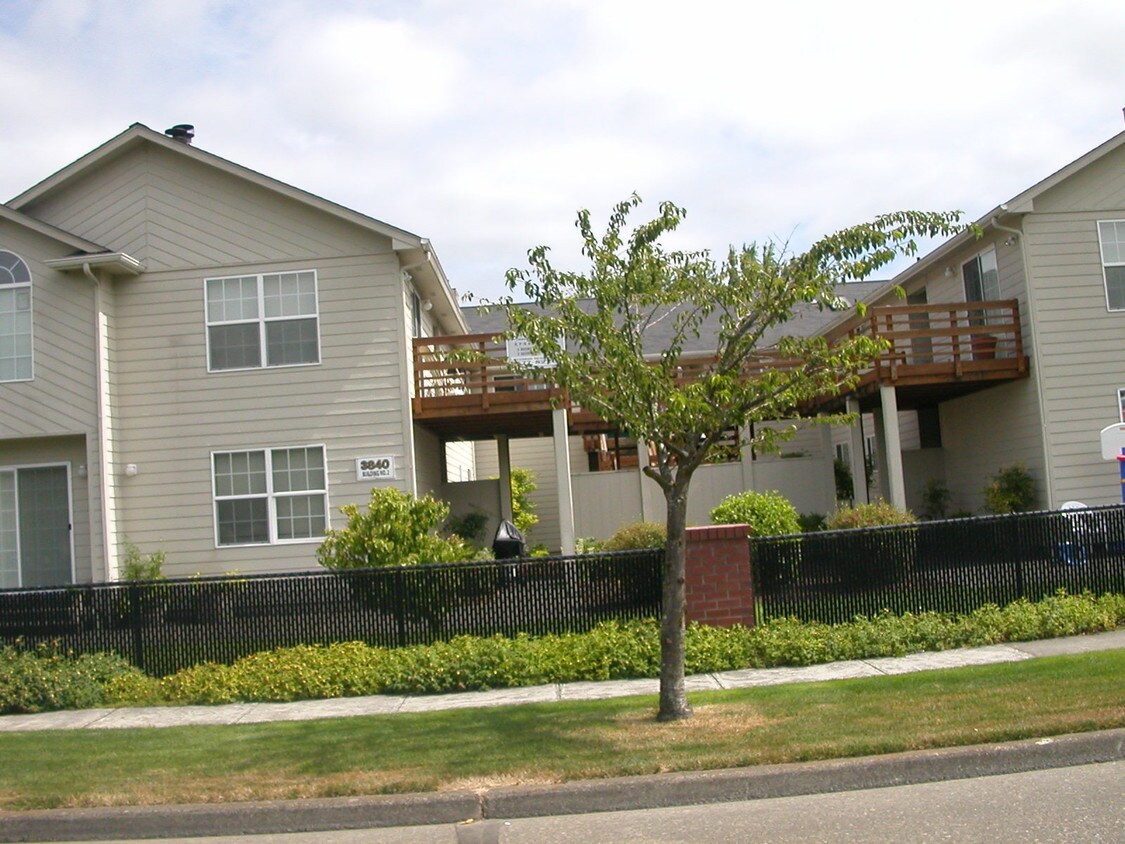 Primary Photo - 3840 Pennsylvania St