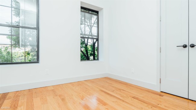 Building Photo - 1675 Palmetto St