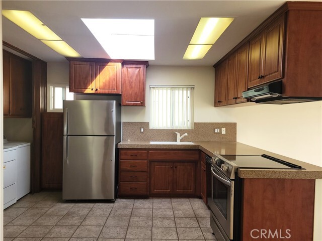Building Photo - 1615 E Seal Way