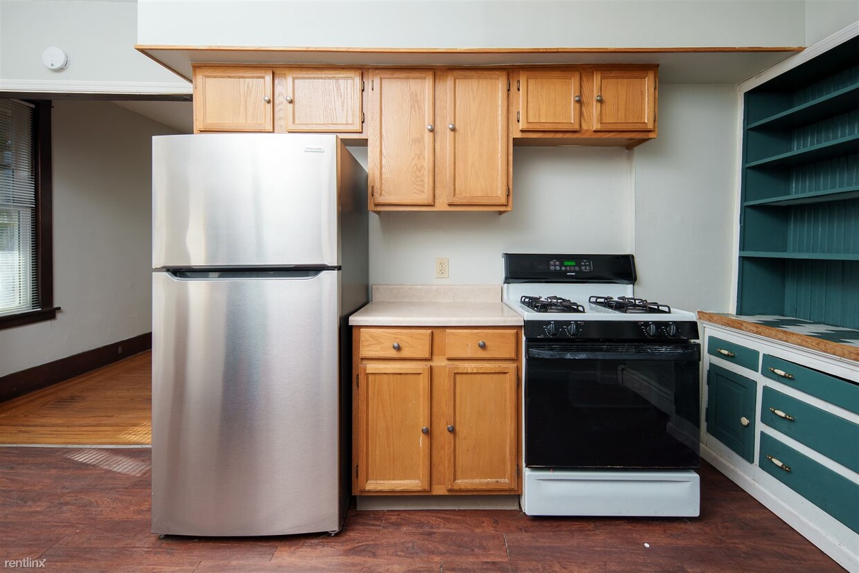 Foto principal - 5 br, 2.5 bath House - 814 Lancaster St