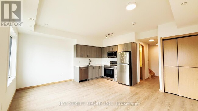 Building Photo - 3445-C23445 Sheppard Ave E