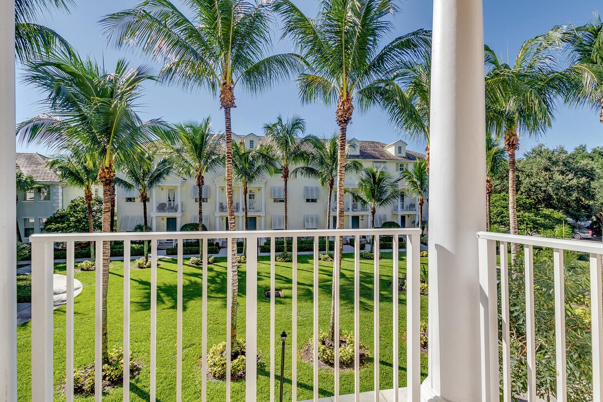 Foto principal - 1550 Limetree Bay Ave