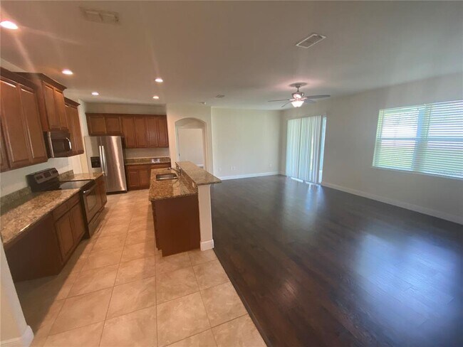 Foto del edificio - 33943 Emerald Pond Loop
