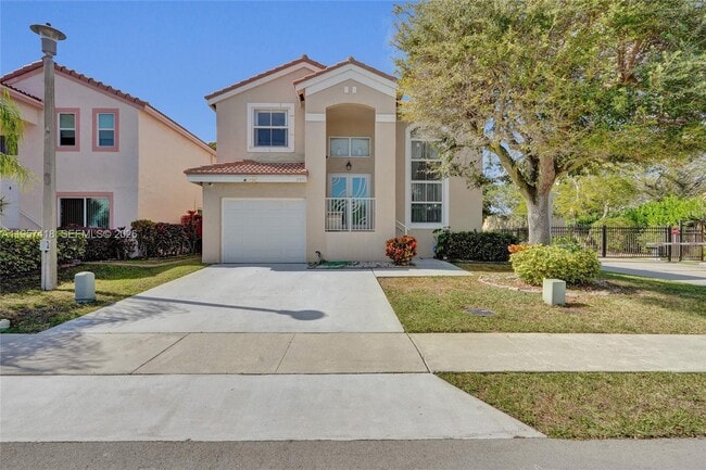 Building Photo - 2001 Barcelona Terrace