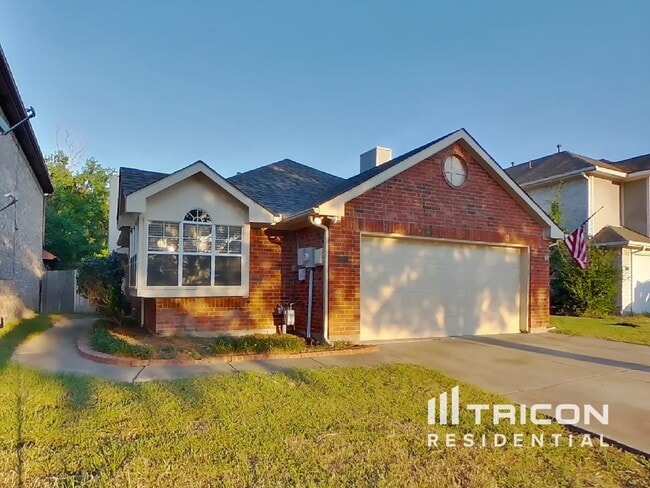 Building Photo - 5208 Wolverton Ct