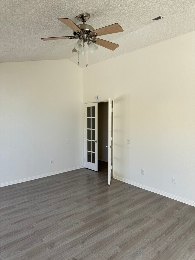 Foto del edificio - 37413 Norwich Dr