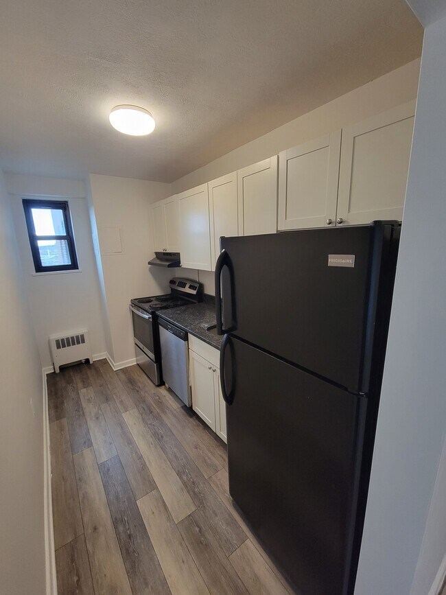 Foto del edificio - 11720 Edgewater Dr