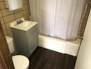 Building Photo - 46 S 19th St