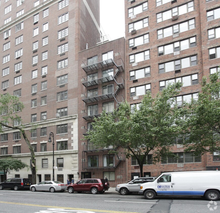 Foto principal - 516 East 86th Street