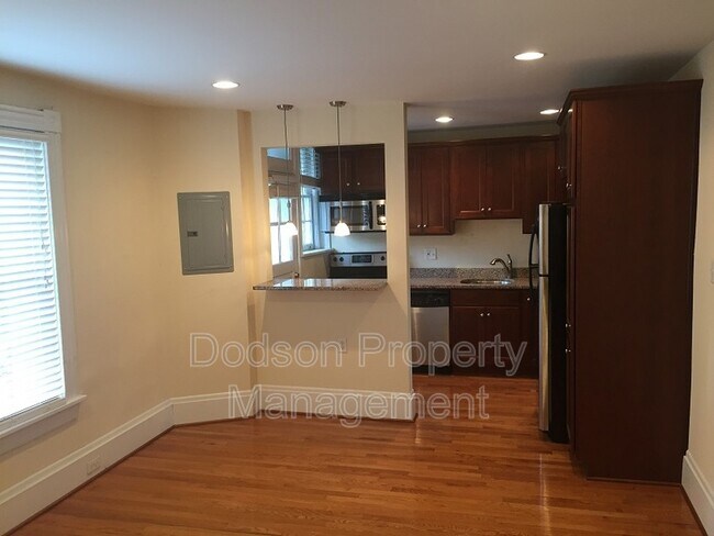 Building Photo - 3020 Patterson Ave
