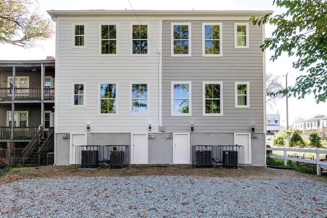 Building Photo - 1108 N 21st St