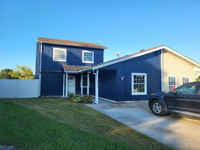 Foto del edificio - The Lakes